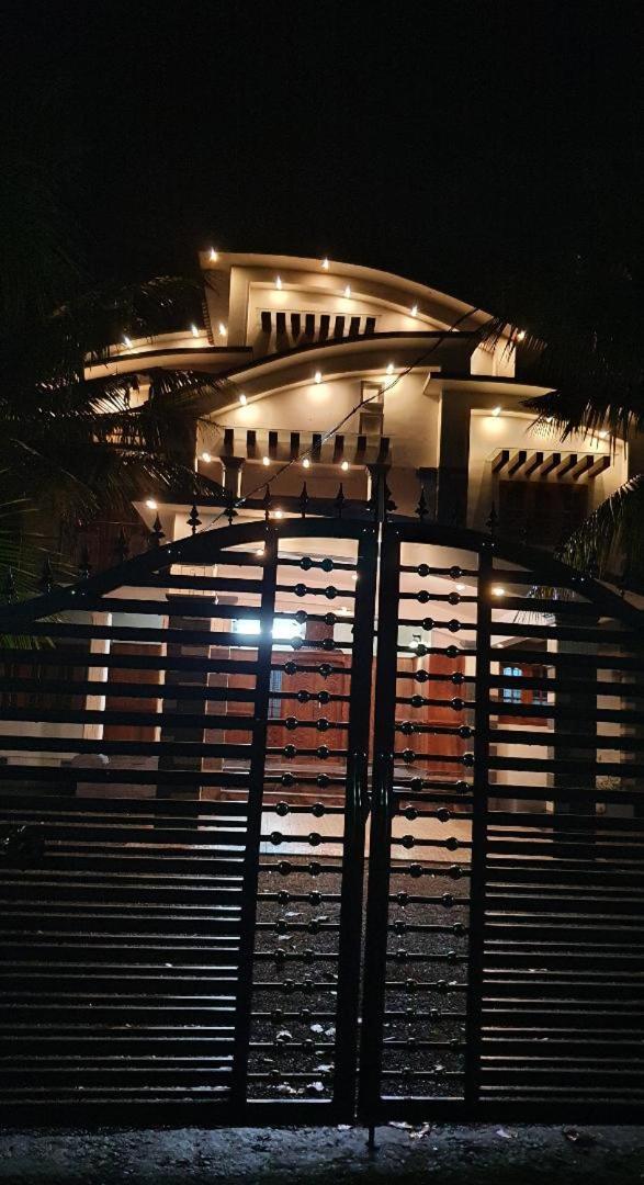 Happy Homes Tiruvalla Exterior foto